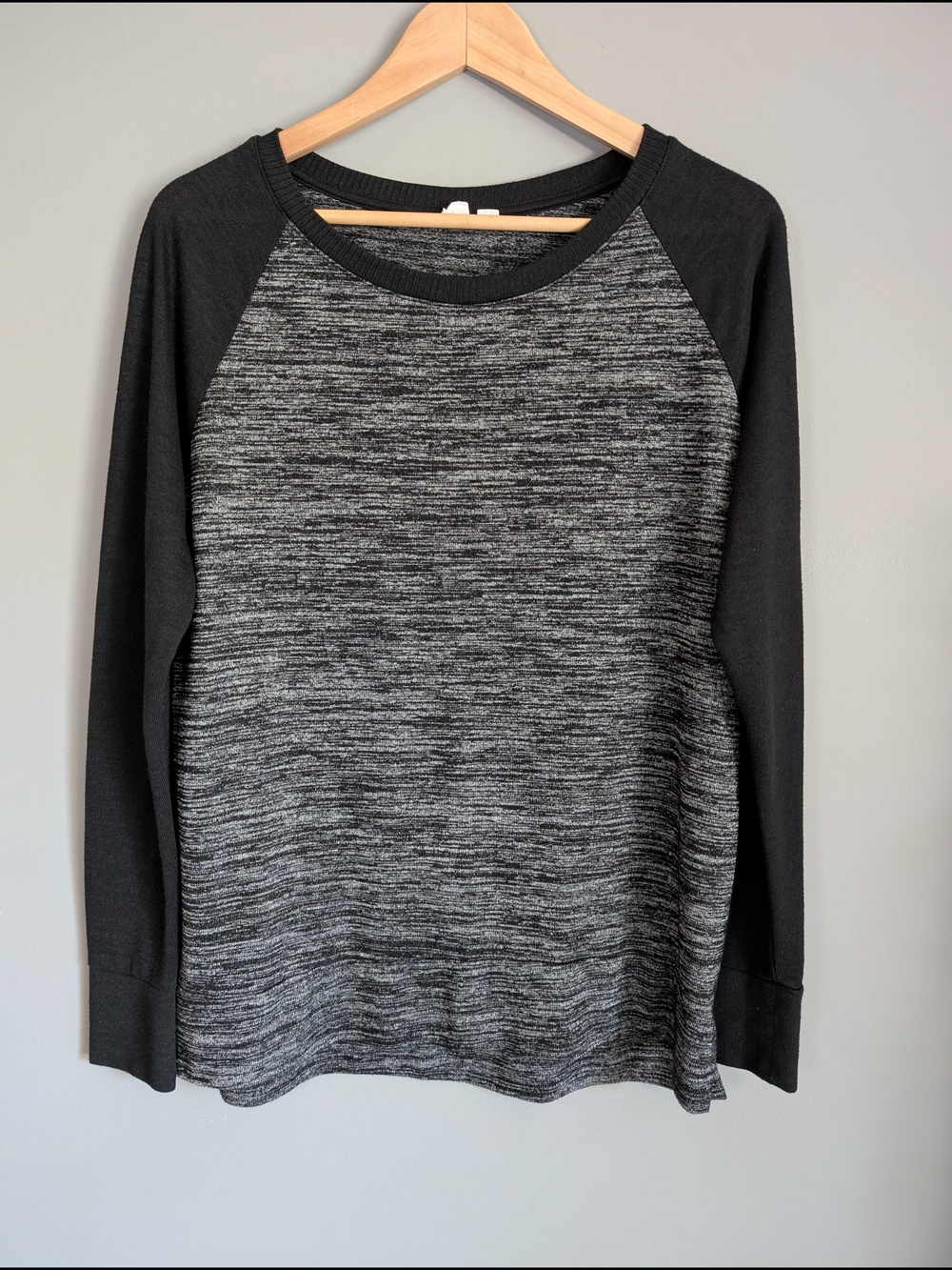 GAP Black & Gray Marl Knit Raglan Sweater